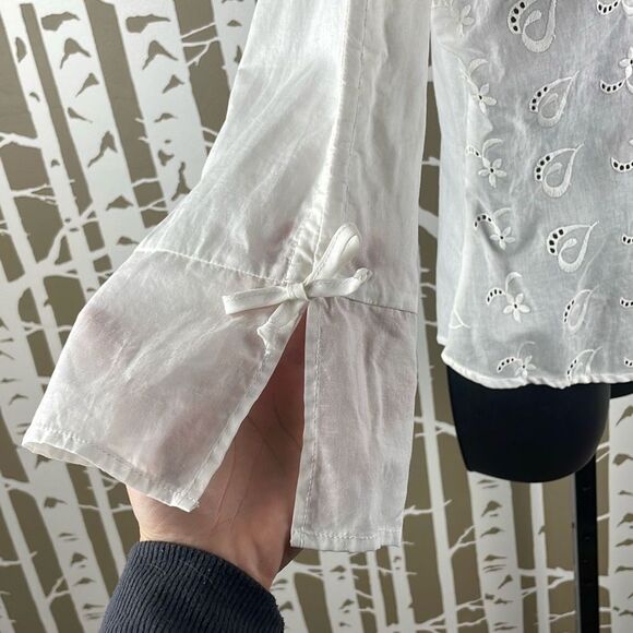 Cotton Sheer Eyelet Floral Hearts Button Front Top L - Picture 3 of 9